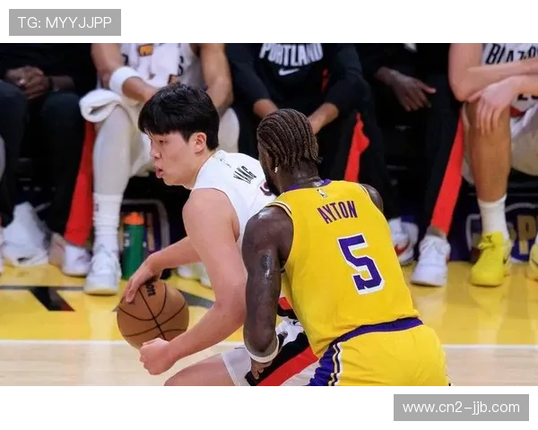 杨瀚森成长受关注，青岛主帅呼吁给予年轻球员耐心